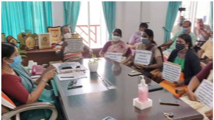 irinjalakuda municipality chairperson tour controversy irinjalakuda municipality chairperson tour controversy