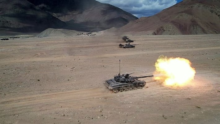 india china stand off army chief is concerned about deployment of Chinese troops on Ladakh lac bsm india china stand off army chief is concerned about deployment of Chinese troops on Ladakh lac bsm