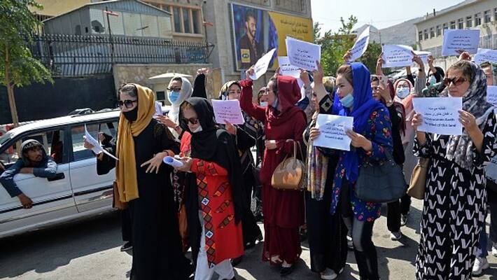 Taliban open fire as Afghans protest against Pakistan in Kabul Taliban open fire as Afghans protest against Pakistan in Kabul
