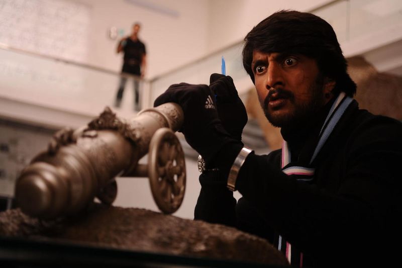 Kichcha Sudeep birth day celebrations became controversy