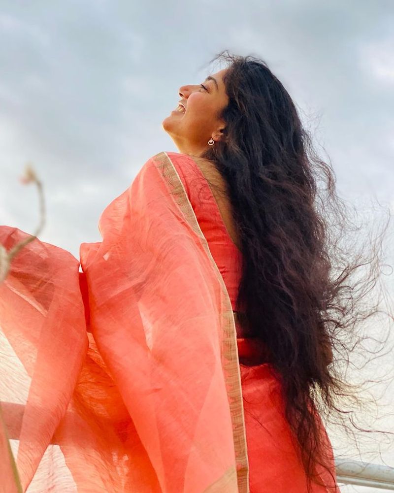 Secret to Sai pallavi's Long hair