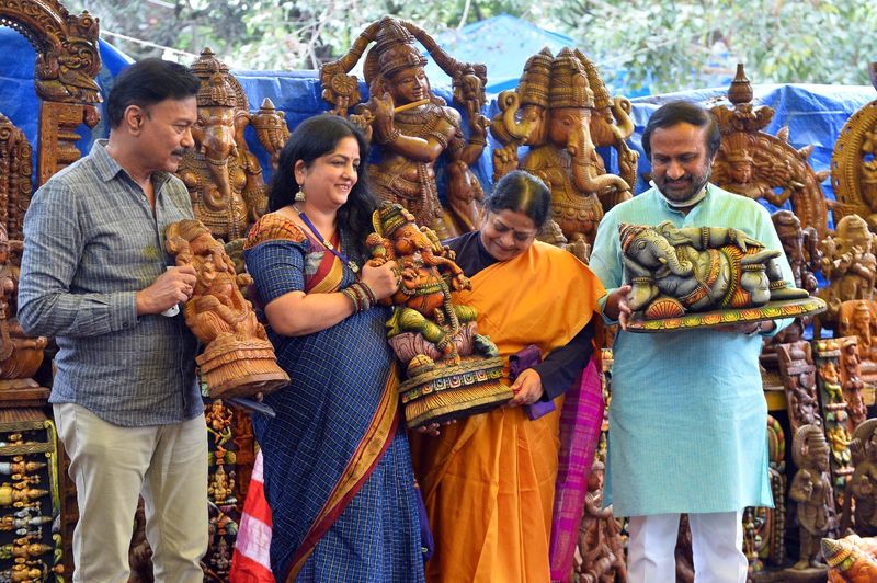 Chitrakala Parishat Bengaluru annual lord ganesha artifacts exhibit sales snr