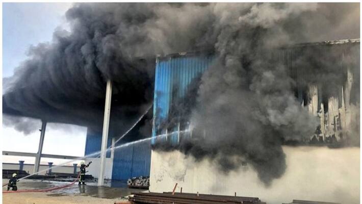 Fire at factory in oman Fire at factory in oman