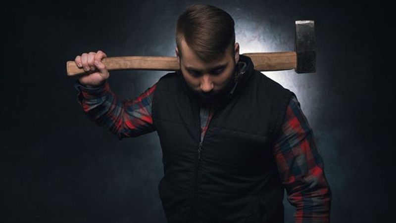Russia drunk friend cut off another friends private part with an axe