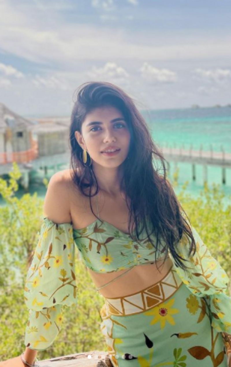 artist Sanjana share her photo