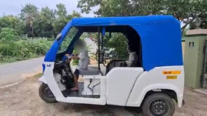 Eight year old boy of blind Andhra couple drives auto to make ends meet Eight year old boy of blind Andhra couple drives auto to make ends meet
