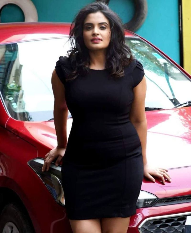 Sarayu is the first contestant to eliminate from Bigg Boss 5 telugu