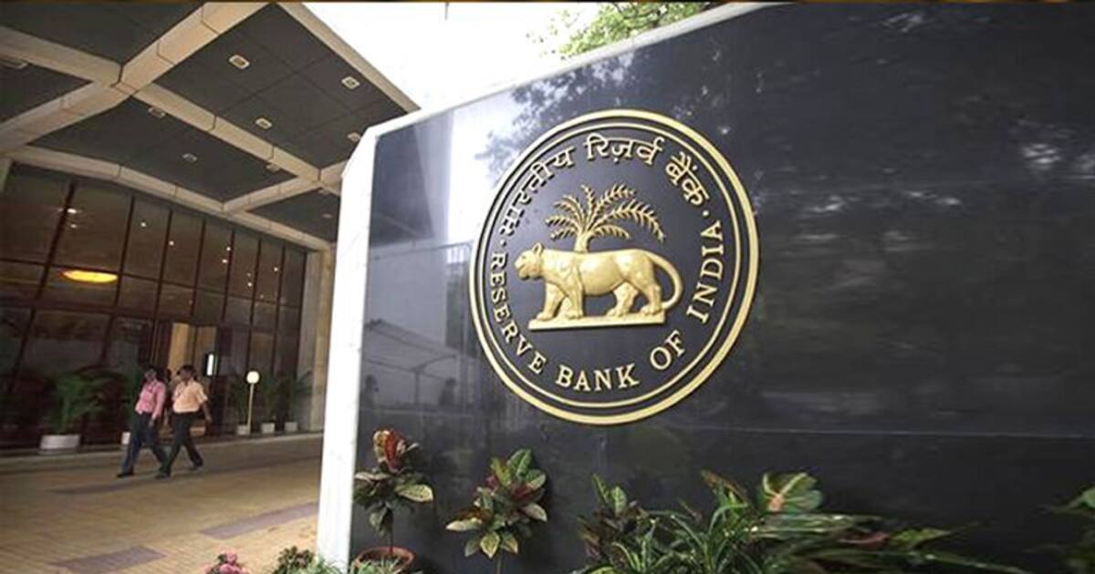 RBI: Repo rate: ஆர்பிஐ இப்படி பண்ணினா.. பொருளாதார வளர்ச்சி எப்படி இருக்கும்: நிதித்துறை செயலாளர் ஆதங்கம்