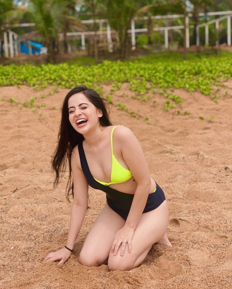 big boss-ott-star-urfi-javed-bold bikini look goes viral mah