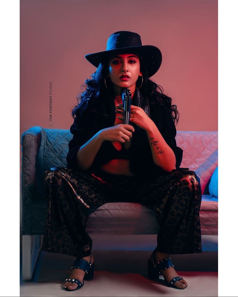 anchor vishnu priya sets fire to internet with her bold photo shoot