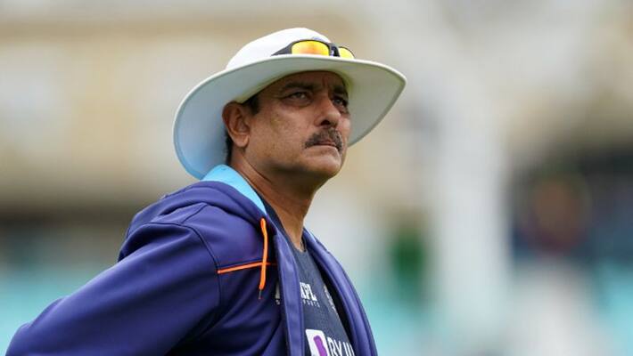 Ravi Shastri reacts on covid 19 in Indian cricket team during test series in england spb Ravi Shastri reacts on covid 19 in Indian cricket team during test series in england spb
