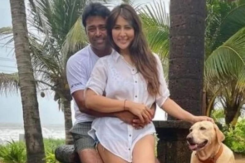 Kim Sharma confirms her relationship with Leander Paes sharing a romantic photo
