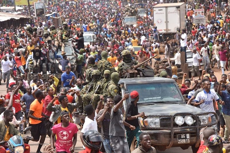 Army seizes power Guinea president arrested by military