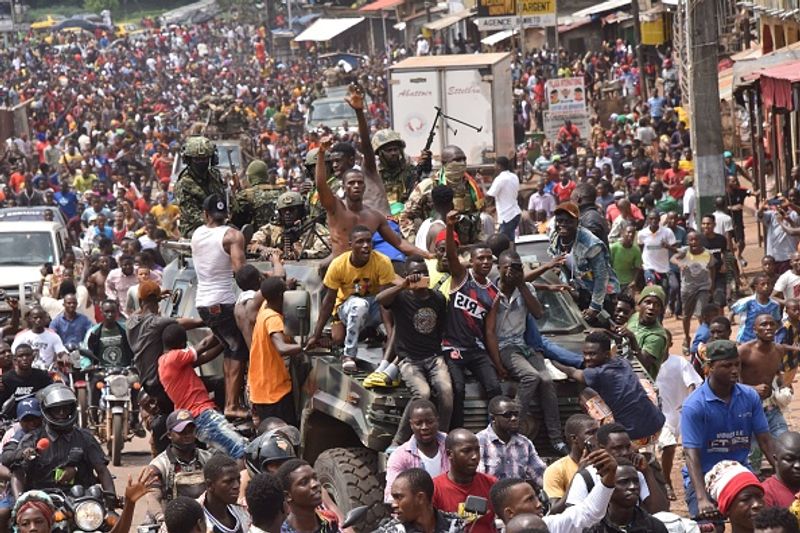 Army seizes power Guinea president arrested by military