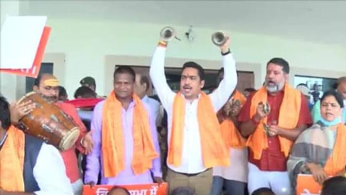 jharkhand assembly allotted room namaz case BJP created a ruckus in ranchi jharkhand assembly allotted room namaz case BJP created a ruckus in ranchi