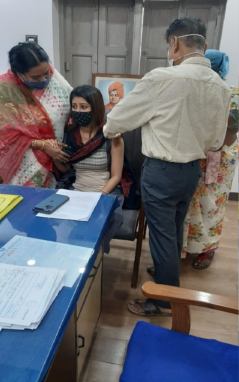 Coronavirus India's active cases lowest in 242 days, recovery rate at 98.19%-dnm