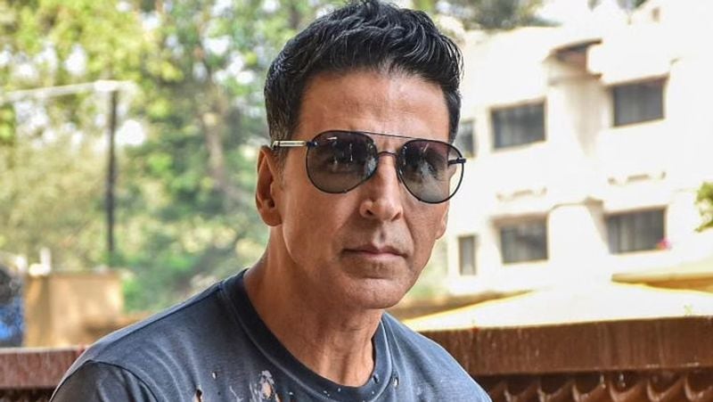 once akshay kumar work for bangladesh restaurant to earn bjc