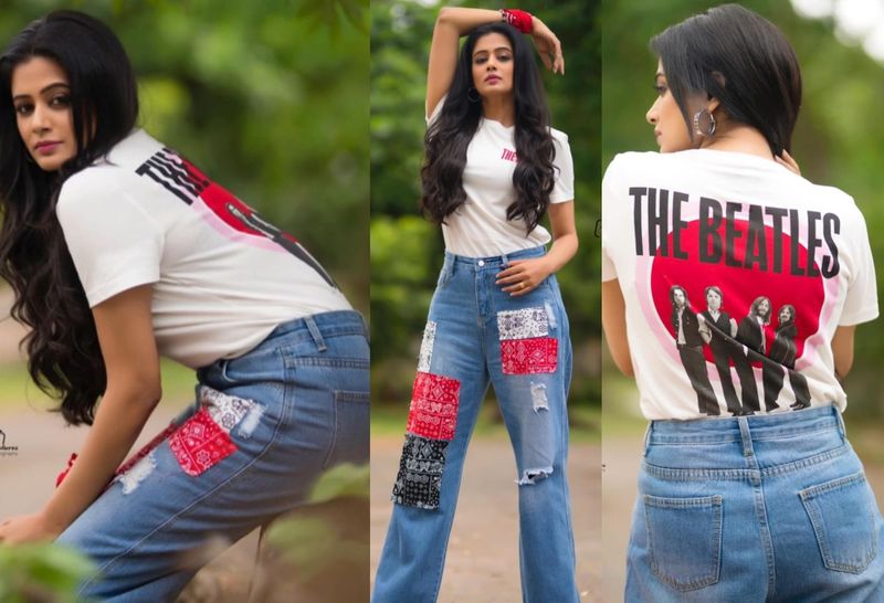 heroin priyamani turns teenage baby her naughty photo shoot goes viral