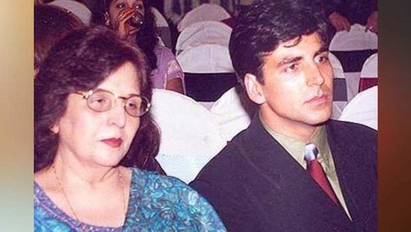 akshay kumar took his mother to her favorite place on her birthday a year ago