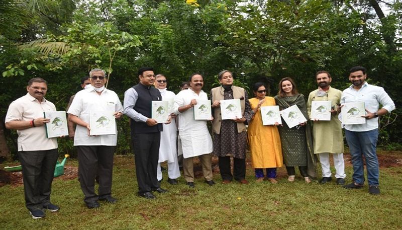 Members of Parliamentary Standing Committee on Information Technology participates in Green India Challenge