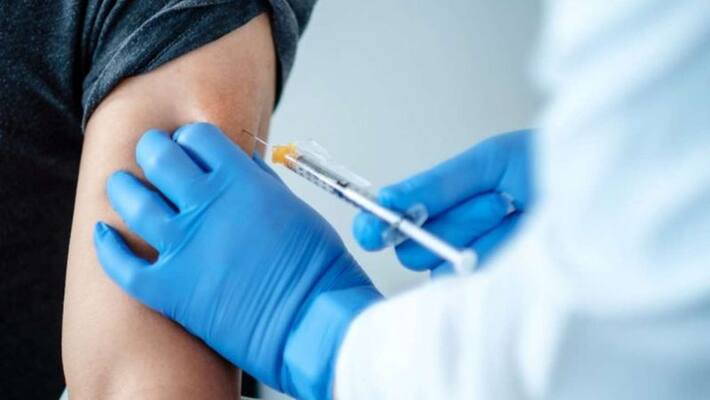 Government Nurse Sells the Covid Vaccine for 300 Rs in Anekal grg Government Nurse Sells the Covid Vaccine for 300 Rs in Anekal grg