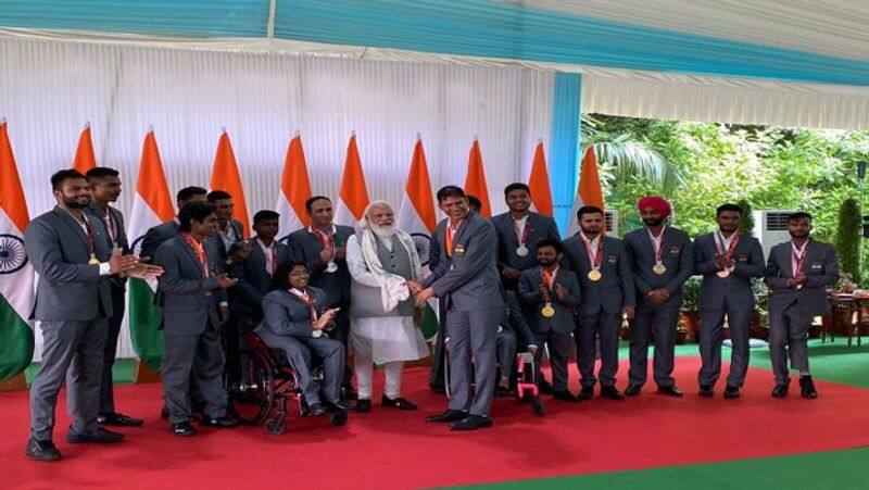 Prime Minister Narendra Modi met the Indian Paralympic champions, see pics
