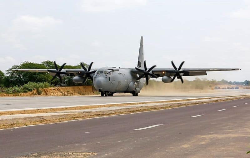 IAF gets new Emergency Landing Field 40 Km from Pakistan border on Barmer Highway