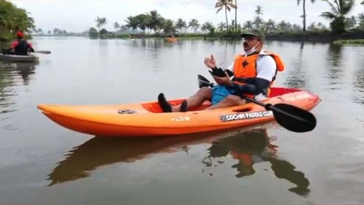 Police Commissioner conducts kayaking to prevent plastic waste in Kochi lake Police Commissioner conducts kayaking to prevent plastic waste in Kochi lake