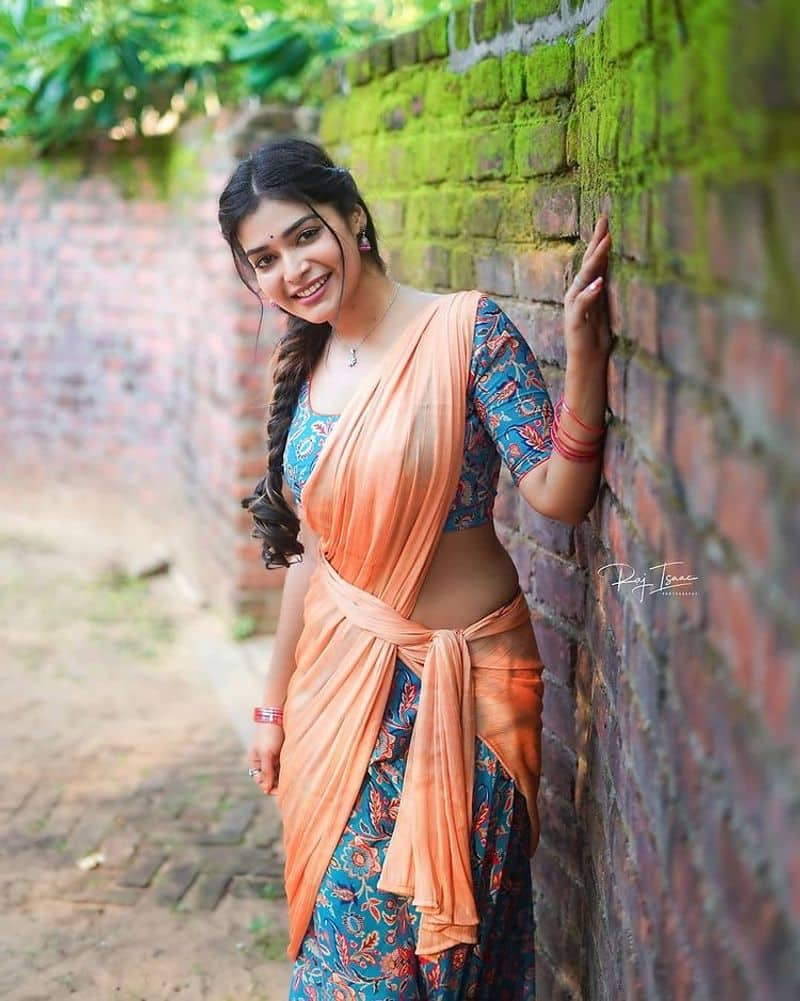 999+ Saree Photoshoot Pictures | Download Free Images on Unsplash