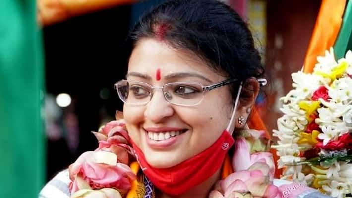 Find out who is this Priyanka Tibrewal who will contesting against Mamata as BJP candidate in Bhabanipur BY poll 2021 RTB Find out who is this Priyanka Tibrewal who will contesting against Mamata as BJP candidate in Bhabanipur BY poll 2021 RTB