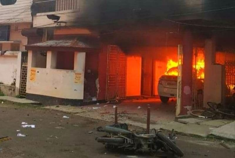 attackers set fire to five media houses and two CPM offices in Tripura