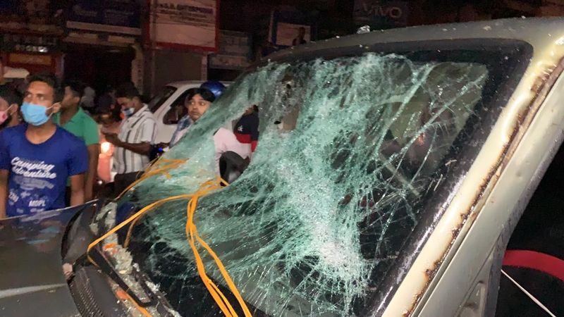 attackers set fire to five media houses and two CPM offices in Tripura