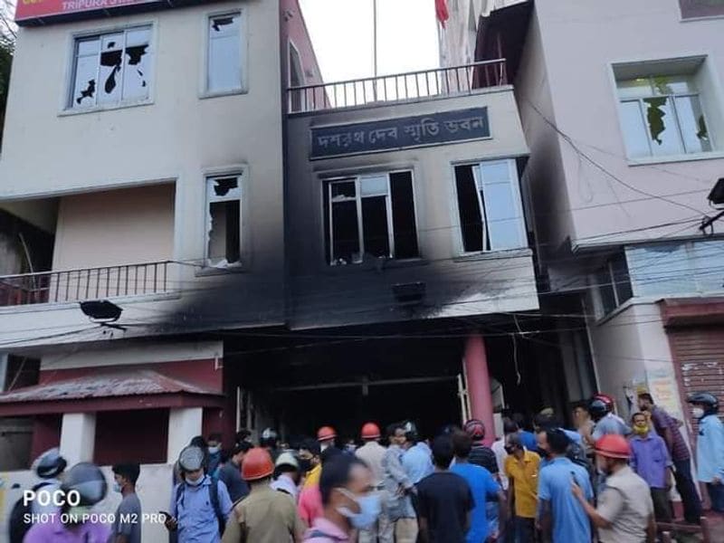 attackers set fire to five media houses and two CPM offices in Tripura