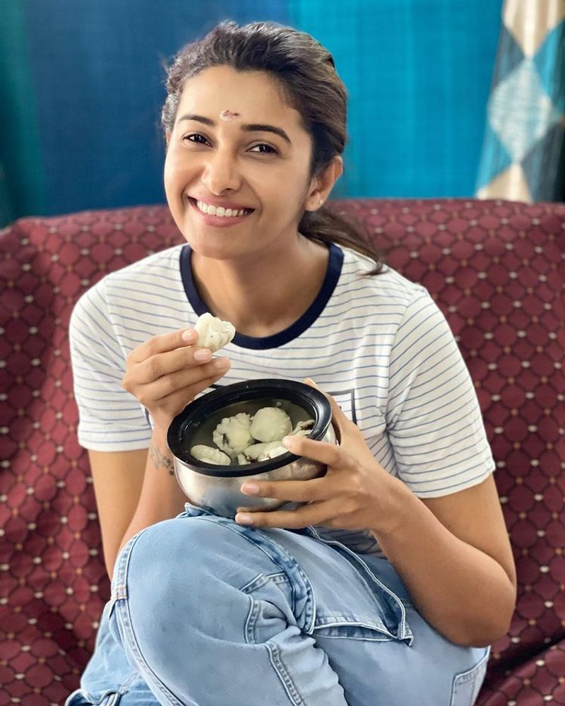 actress priya bhavani shankar vinayagar chathurthi special casual photos