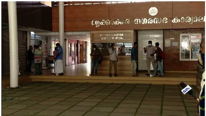 Opposition no confidence motion against udf in thrikkakara municipality Opposition no confidence motion against udf in thrikkakara municipality