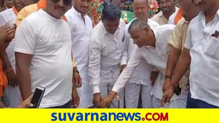 Youths Celebrate Lord Ganesha Birthday in Bagalkot grg Youths Celebrate Lord Ganesha Birthday in Bagalkot grg