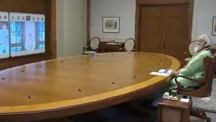 PM Modi chaired high level meeting to review COVID 19 situation vaccination drive in India ckm PM Modi chaired high level meeting to review COVID 19 situation vaccination drive in India ckm