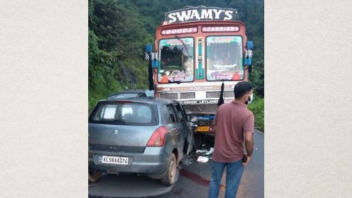 traffic block in wayanad churam after an accident traffic block in wayanad churam after an accident