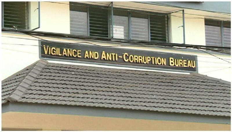 Vigilance raid in tn govt offices money siezed