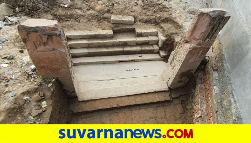 Gupta period stairs pillars found in Etah Aliganj mah