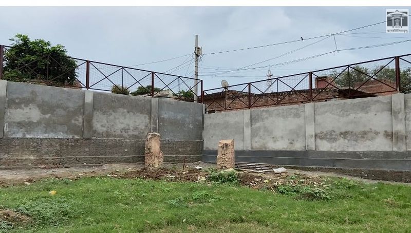 Gupta period stairs pillars found in Etah Aliganj mah