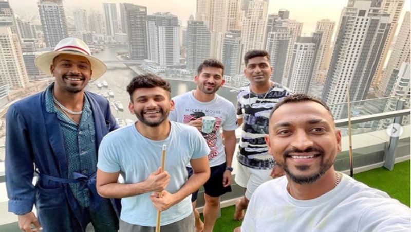 IPL 2021: Hardik Pandya reunites with wife Natasa Stankovic and son agastya after 2 month, Mumbai Indians welcomes them
