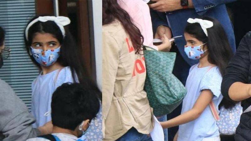 akshay kumar fly out with wife twinkle khanna and children after 2 days of mother death, actor gets troll for this