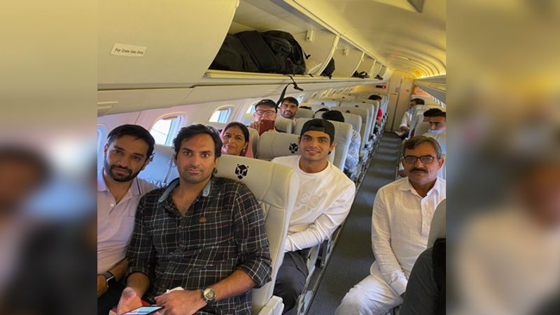 Tokyo Olympics gold medalist Neeraj Chopra fulfill his dream after take parents on their first flight spb