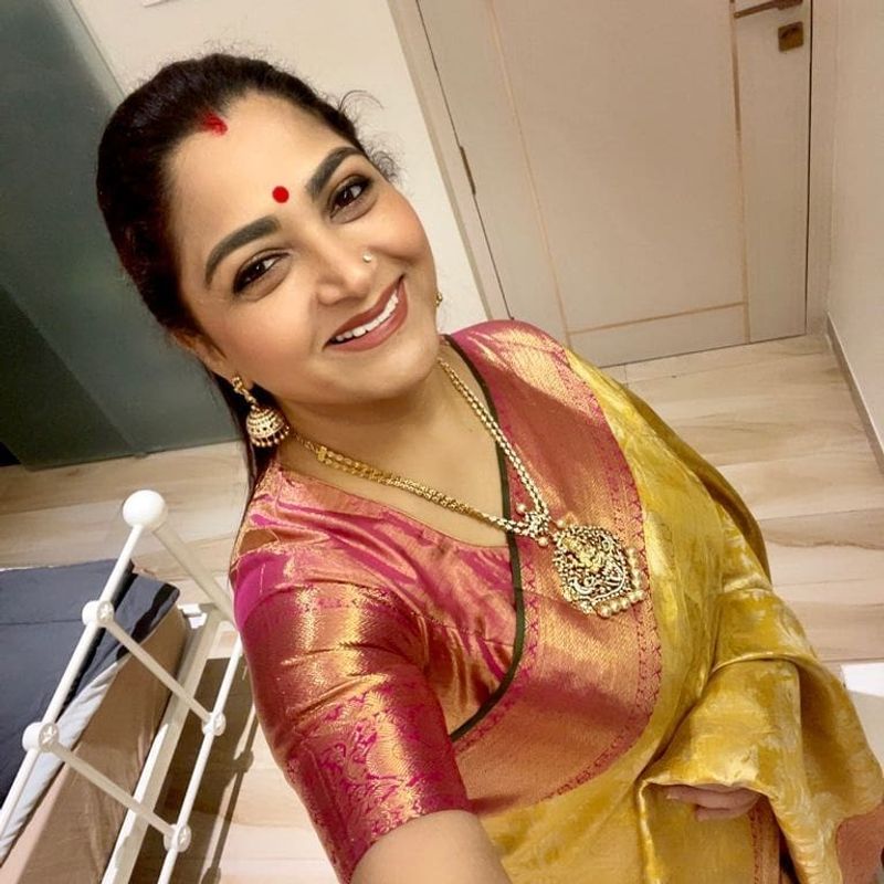 senior heroine khushboo mind blowing with slim looks netizens shocking