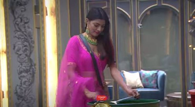 biggboss5 update kajal targeted by housemates and nagarjuna what doing about lahari