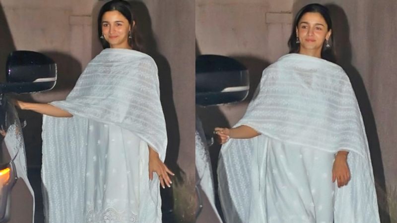 deepika and ranveer singh buy a luxury bungalow in alibaug cost mind block