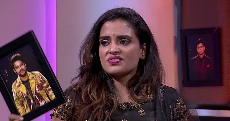 bigg boss season 5 first eliminated contestant sarayu sensational comments