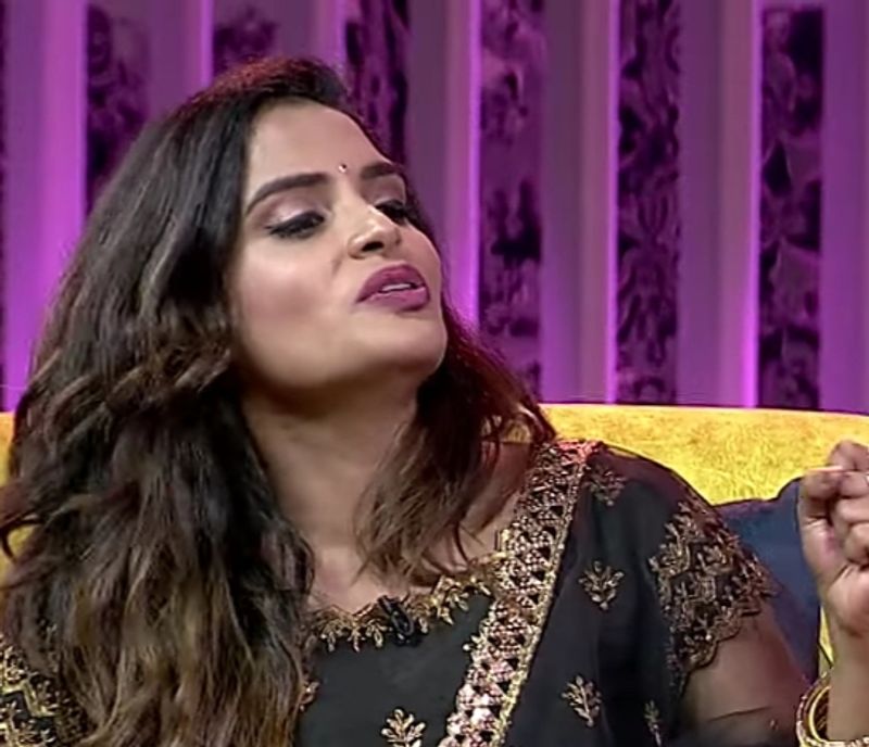 bigg boss season 5 first eliminated contestant sarayu sensational comments