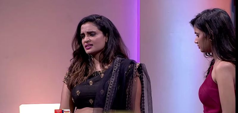 bigg boss season 5 first eliminated contestant sarayu sensational comments